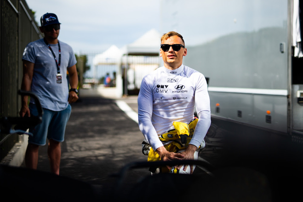 Maťo Homola už zajtra štartuje v ďalšom kole seriálu TCR Europe 2021, na legendárnom okruhu Spa-Francorchamps